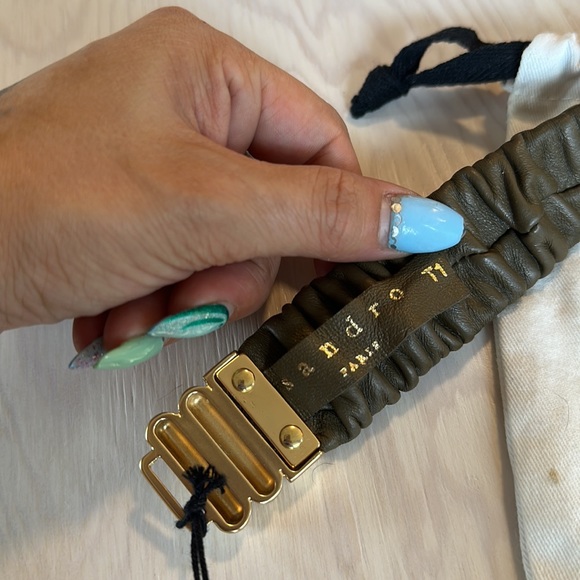 Sandro sinching belt Olive green with gold buckle - Picture 2 of 3